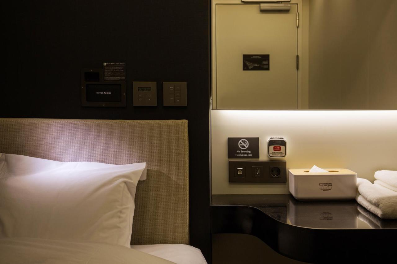 Darakhyu Incheon Airport Terminal No.1 Capsule Hotel ภายนอก รูปภาพ